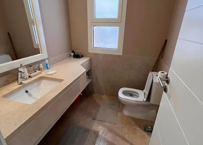 Cozy 1-bedroom Joubal Lagoon