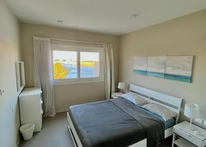 Cozy 1-bedroom Joubal Lagoon *